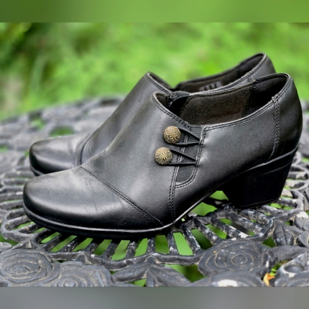 Clarks Elegant Black Women's Heeles Dress Shoes